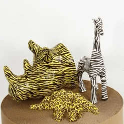 Dinosaurus paperimassasta - Stegosaurus, 21,9 cm