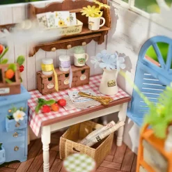 DIY Minimaailma - Pieni kasvihuone