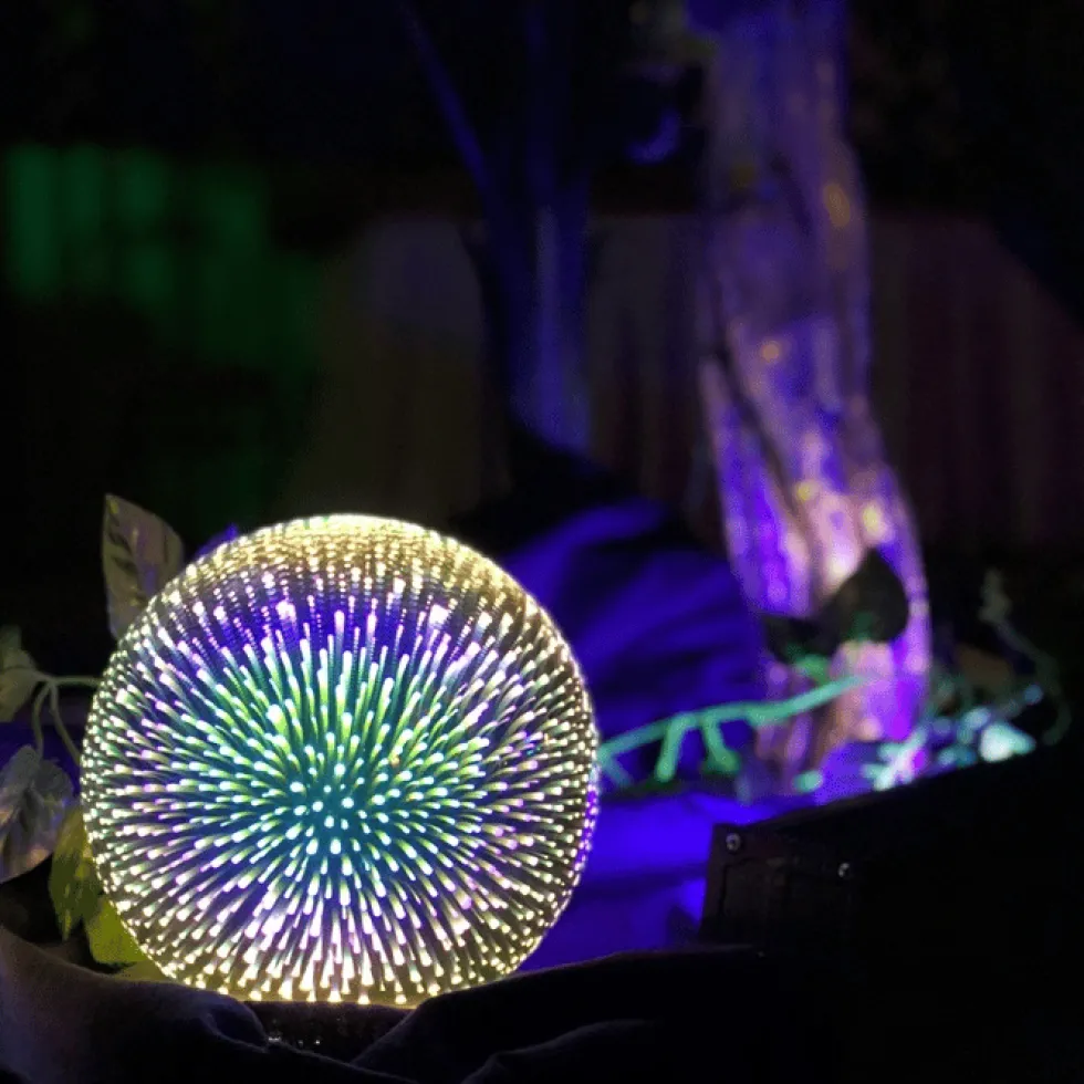 3D lasilamppu LED-valolla