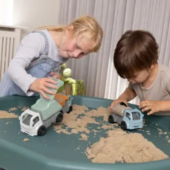 Kuorma-auto lavalla – P: 16,3 cm