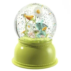 Lumipallo, jossa valo – Pupu
