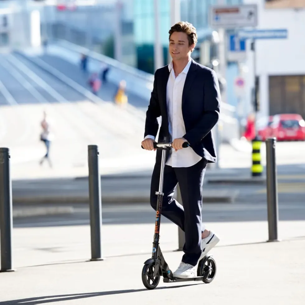 Micro - Classic, Musta