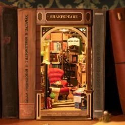 Minimaailma kirjahyllyyn – Bookstore