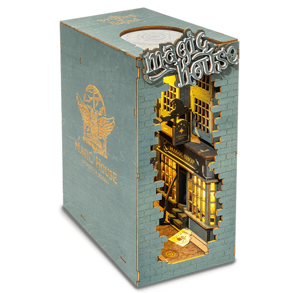 Minimaailma kirjahyllyyn - Magic House