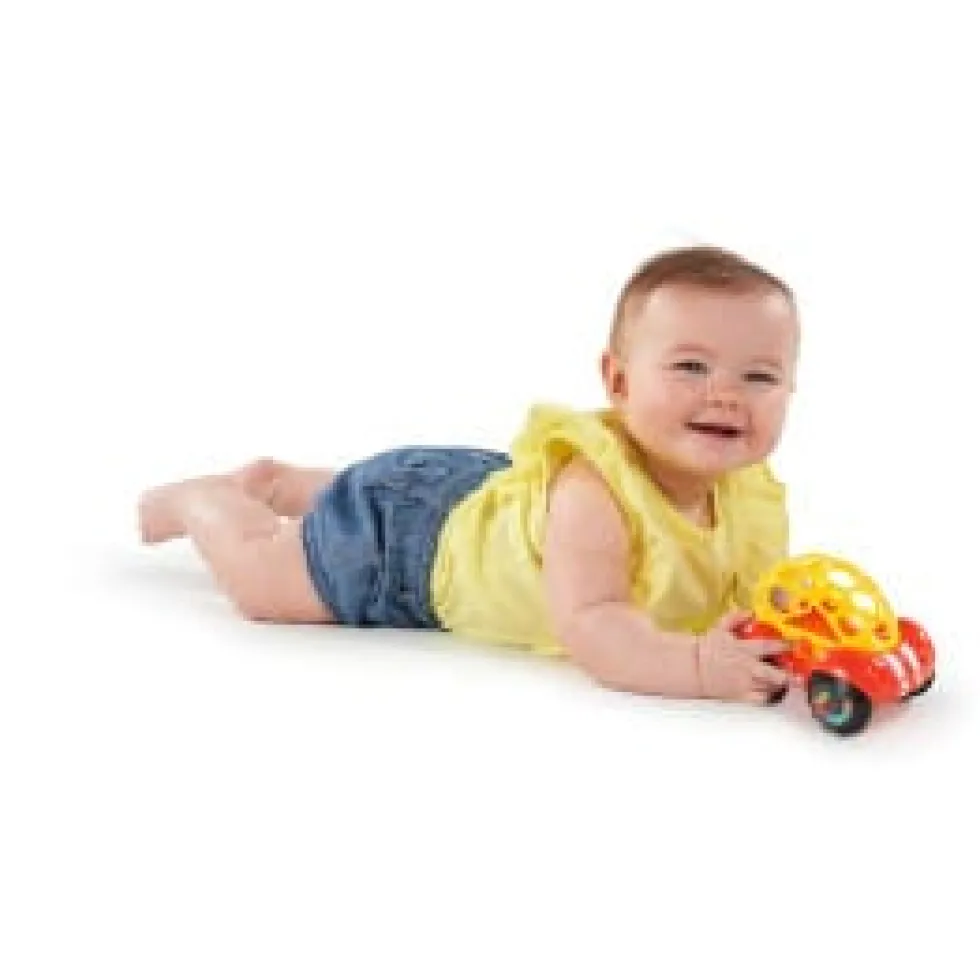Oball - Rattle & Roll -auto, punainen