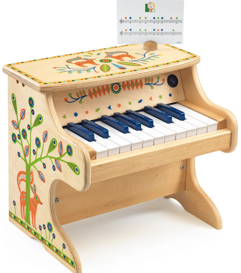 Puinen piano elektronisella äänellä